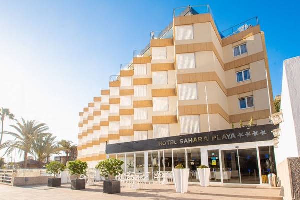 Fassade Hotel HL Sahara Playa**** en Gran Canaria