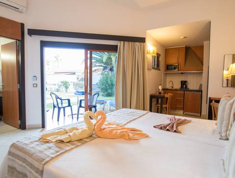 STUDIO HL Miraflor Suites**** Hotel in Gran Canaria