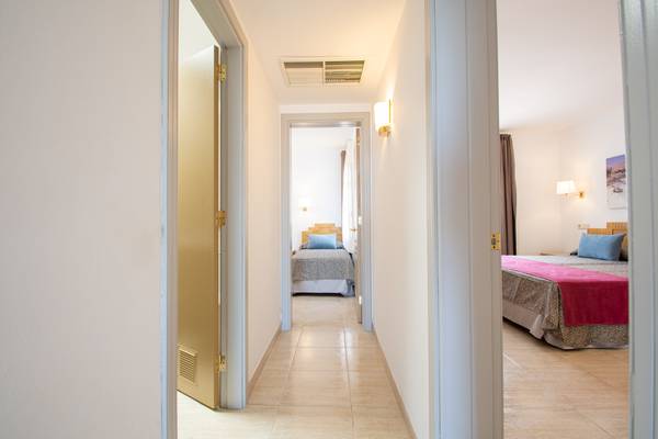 BUNGALOW MIT 2 SCHLAFZIMMERN HL Club Playa Blanca**** Hotel in Lanzarote BUNGALOW MIT 2 SCHLAFZIMMERN HL Club Playa Blanca**** Hotel in Lanzarote
