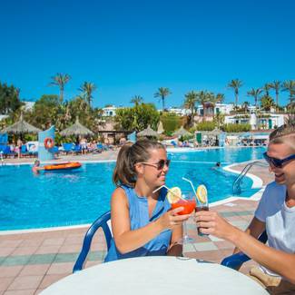 POOL-BAR HL Club Playa Blanca**** Hotel Lanzarote POOL-BAR HL Club Playa Blanca**** Hotel Lanzarote