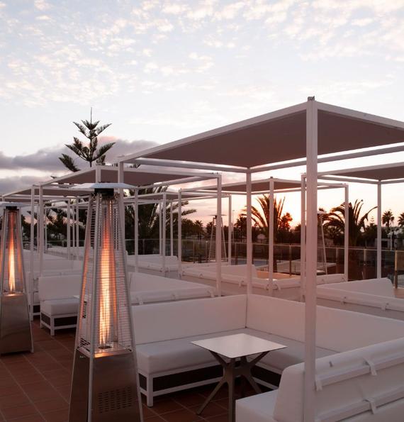 Chill-Out-Terrasse Hotel HL Río Playa Blanca**** Lanzarote Chill-Out-Terrasse Hotel HL Río Playa Blanca**** Lanzarote
