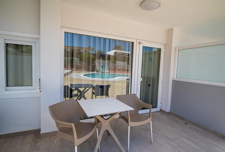 JUNIOR SUITE MIT WHIRLPOOL Hotel HL Suite Nardos**** Gran Canaria JUNIOR SUITE MIT WHIRLPOOL Hotel HL Suite Nardos**** Gran Canaria