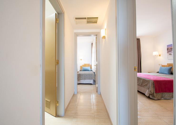 BUNGALOW MIT 2 SCHLAFZIMMERN Hotel HL Club Playa Blanca**** Lanzarote BUNGALOW MIT 2 SCHLAFZIMMERN Hotel HL Club Playa Blanca**** Lanzarote