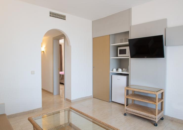 BUNGALOW MIT 1 SCHLAFZIMMER Hotel HL Club Playa Blanca**** Lanzarote BUNGALOW MIT 1 SCHLAFZIMMER Hotel HL Club Playa Blanca**** Lanzarote