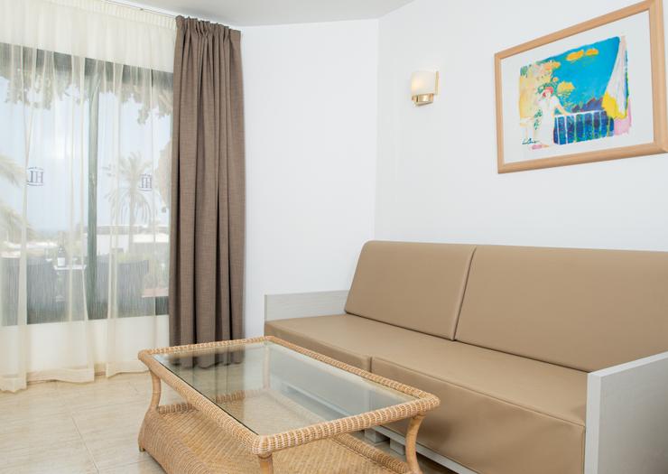 BUNGALOW MIT 2 SCHLAFZIMMERN Hotel HL Club Playa Blanca**** Lanzarote BUNGALOW MIT 2 SCHLAFZIMMERN Hotel HL Club Playa Blanca**** Lanzarote